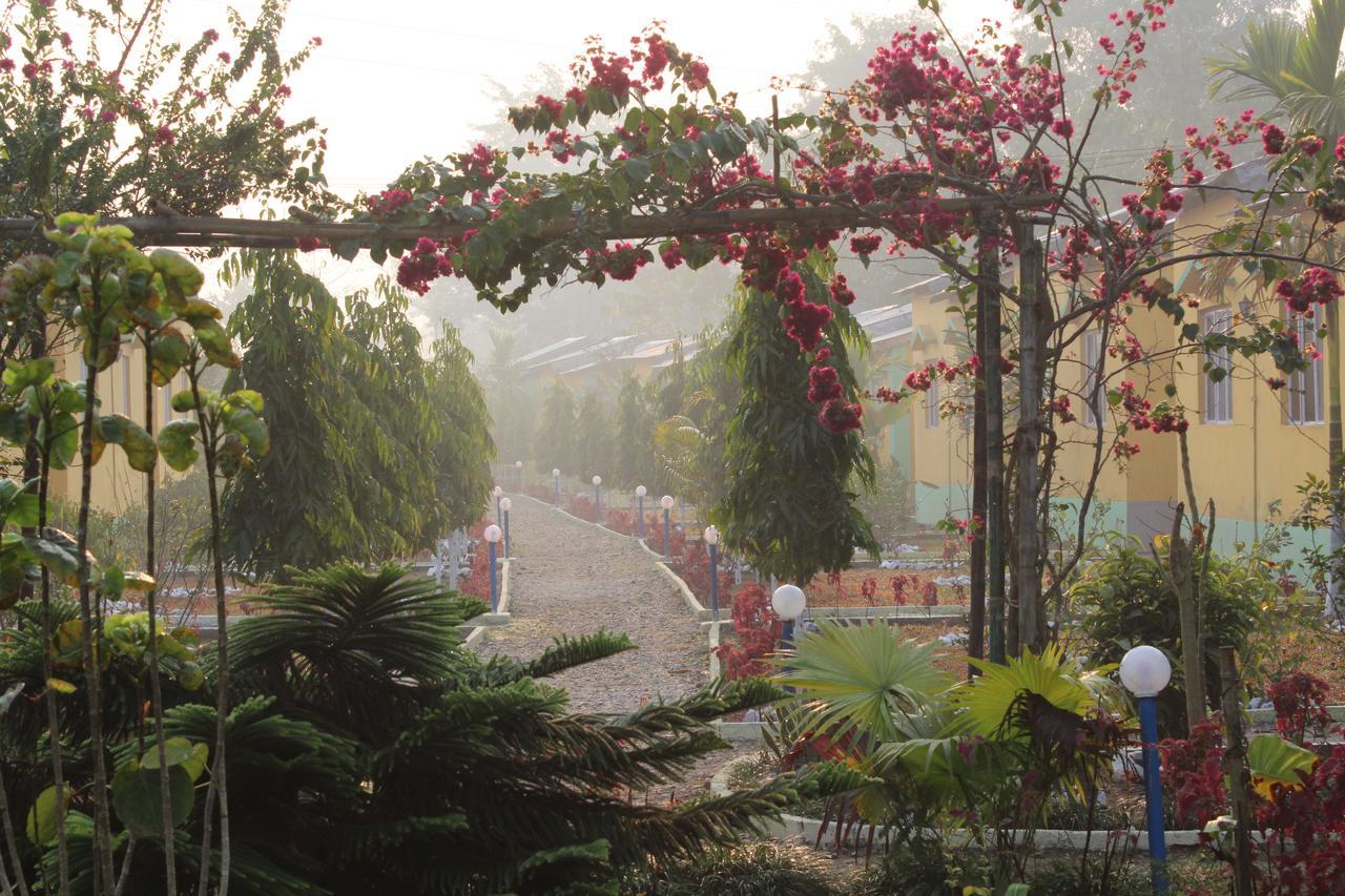 The Mystic Forest - A Tea Garden Resort At Dooars Madari Hat Екстериор снимка