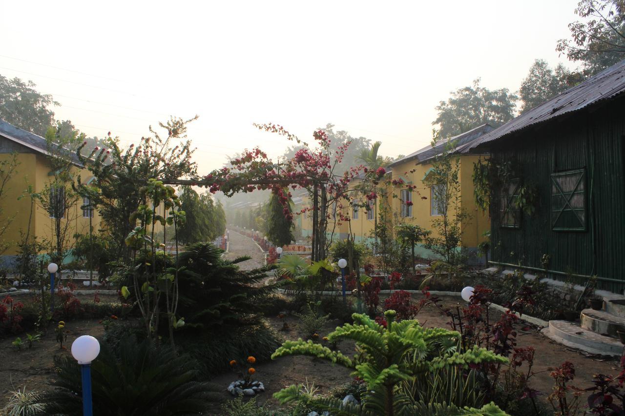The Mystic Forest - A Tea Garden Resort At Dooars Madari Hat Екстериор снимка